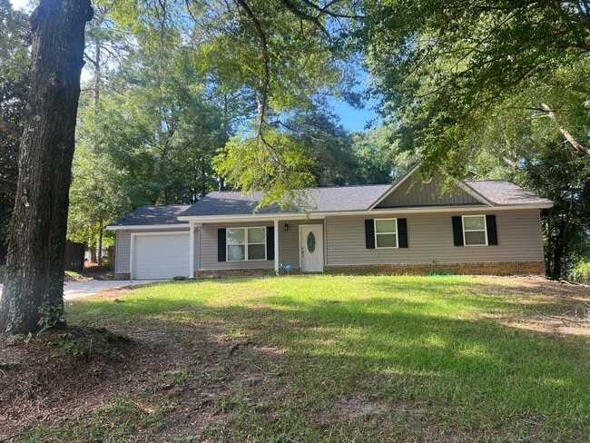 Building Photo - Available Now! Rental