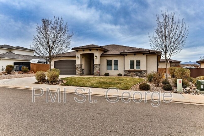 Photo - 3731 E Shooting Star Ln