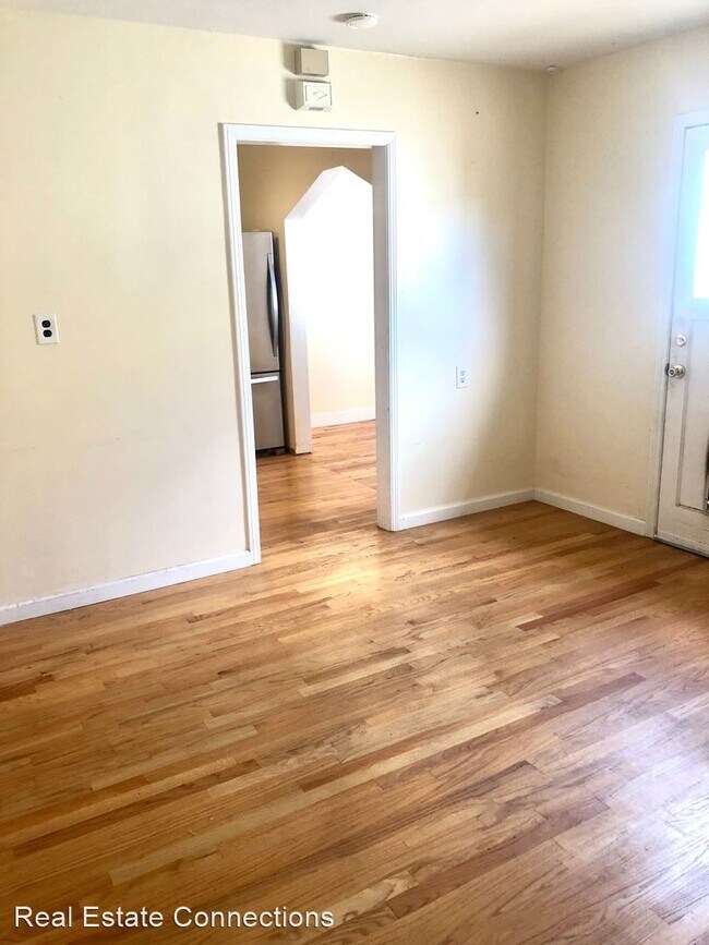 Photo - 3 br, 2 bath House - 476 Patton Ave