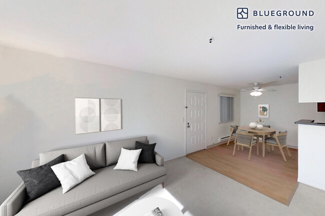 Photo - 1600 Villa St Unidad GO FL3-ID6583A