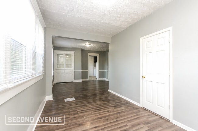 Photo - 3616 N Illinois St