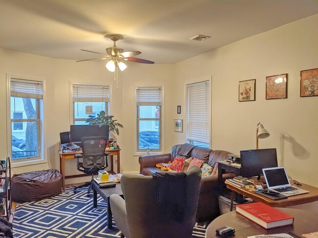 Building Photo - 56 Market St Unit 1