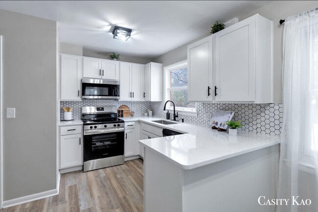 Photo - 7325 Sheffield Dr SE