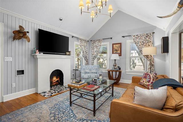 Photo - 2205 Stanley Ave