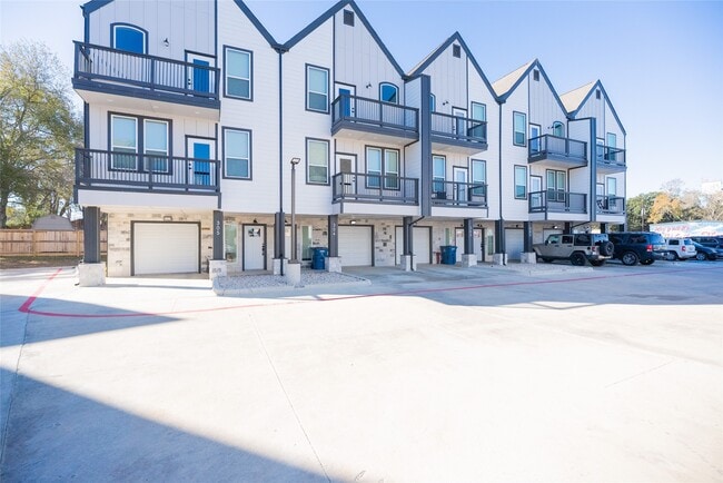 Building Photo - 2519 Washington St Unit 105