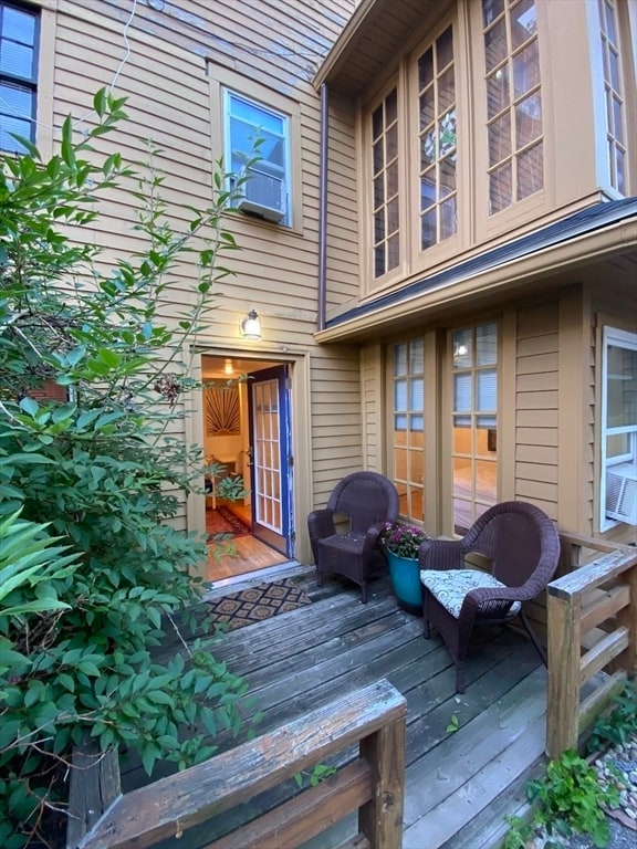 Building Photo - 11 William St