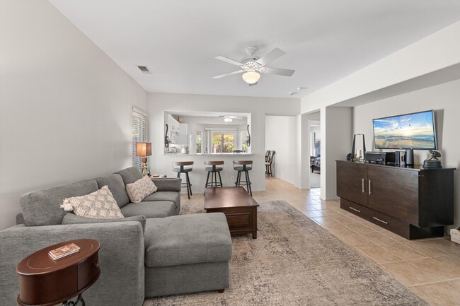 Photo - 78680 Postbridge Cir