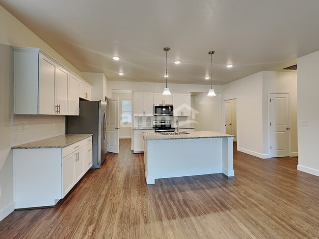 Photo - 164 E Sicily Dr