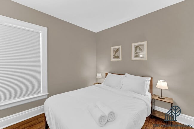 Photo - Furnished 3-Bedroom Lower Apartment on Delaware Ave Unit 1