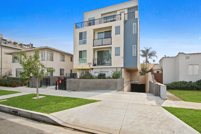 Photo - 8532 Cashio St Unidad 202