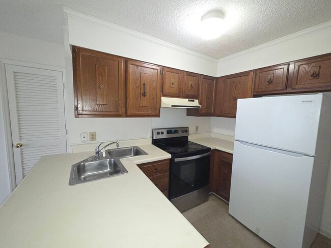 Photo - 309 Beech St Unit 309-E E. Beech St