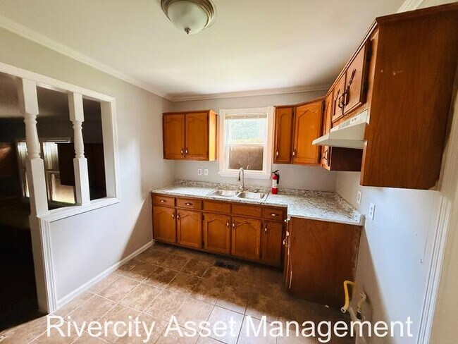 Photo - Newly Renovated- BONUS ROOM, Section 8 Friendly and ready for a speedy move in!!!! Call Today!!!