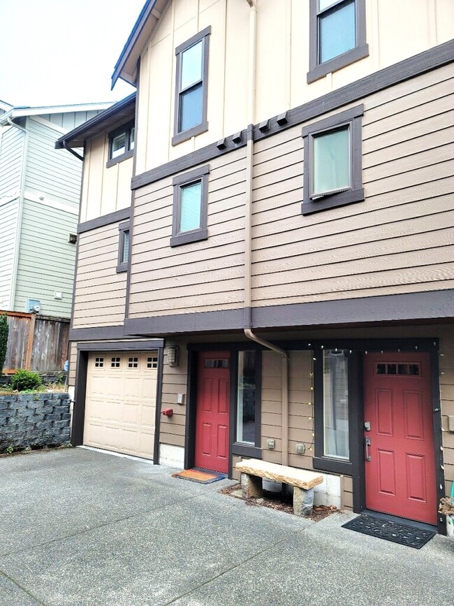 Photo - 4423 44th Ave SW Townhome