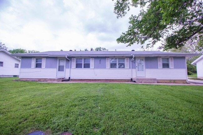 Photo - 2817 N Willowbrook Rd