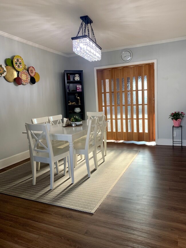 Photo - 29 Cardinal Ave