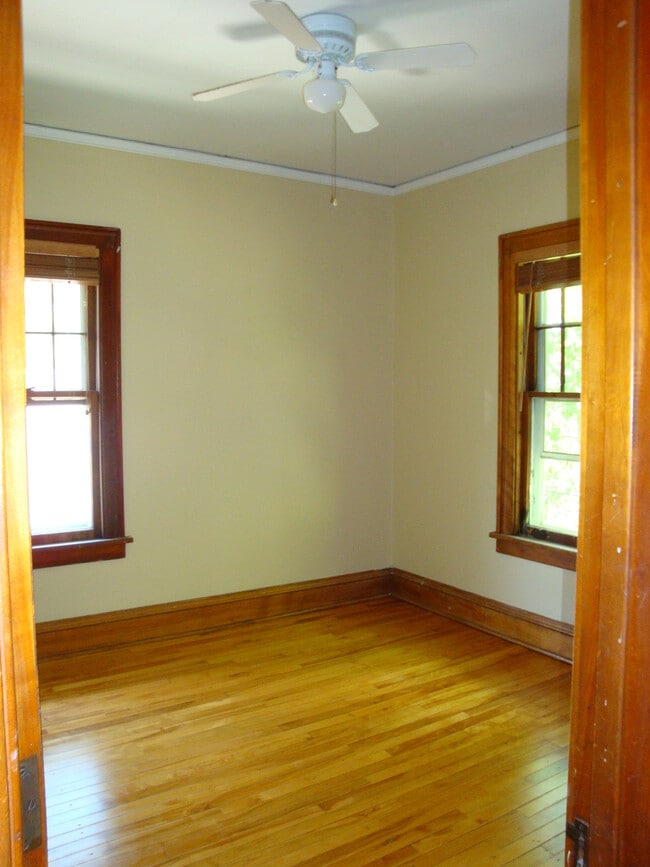 Photo - 3823 Blaisdell Ave Unidad 2