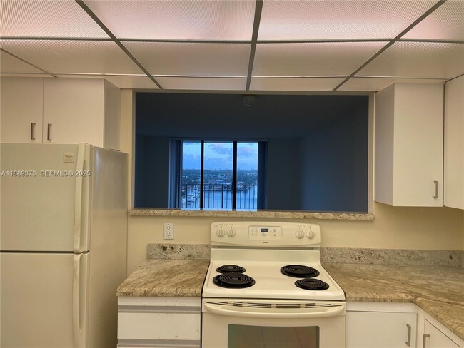 Photo - 18151 NE 31st Ct Unit 1411