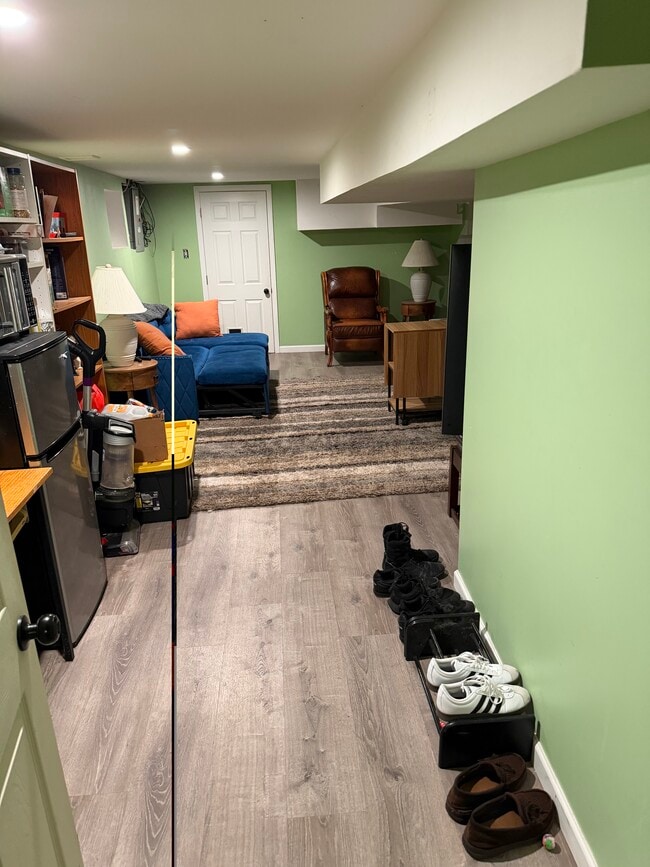 Building Photo - 263 S Haviland Ave