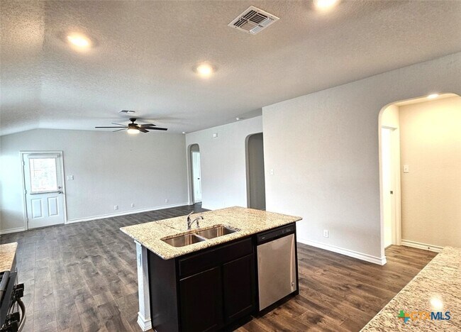 Photo - 181 Harley Hay