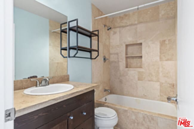 2884 Sawtelle Blvd Unit 203