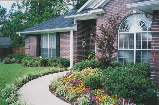 Photo - 2405 Tyler Ln