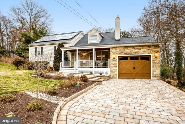 Building Photo - 1504 Wake Forest Dr