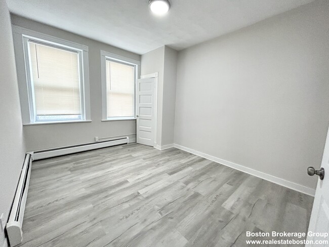 Photo - 166 Gove St Apartment Unit 2