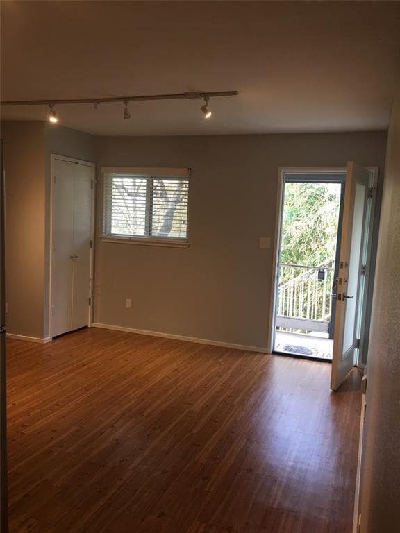 Photo - 5306 Woodrow Ave Unit 211