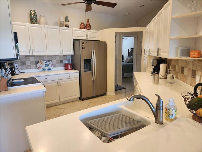 7224 Cedar Hollow Cir Unit 201