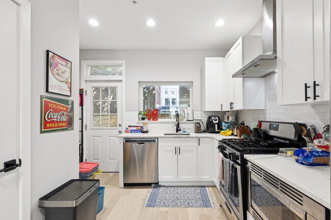 Photo - 2432 Jasper St Unit 1