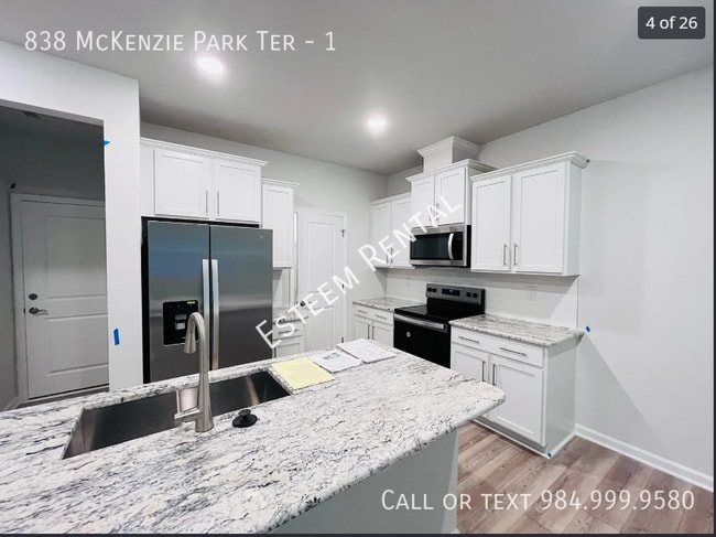 Photo - 838 McKenzie Pk Ter