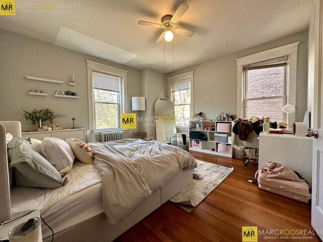 Photo - 184 Saint Paul St Unit 1