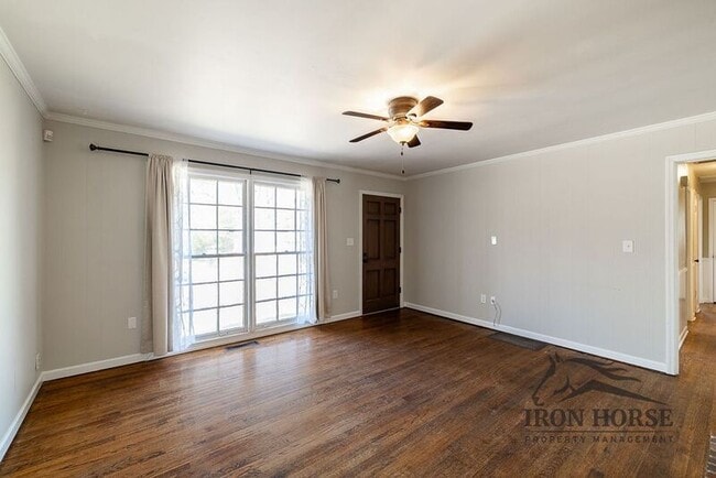 Photo - 190 Brentwood Dr