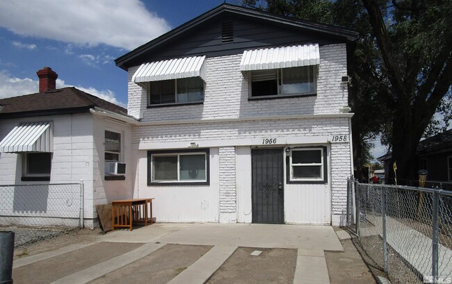 Photo - 1956 A St Townhome