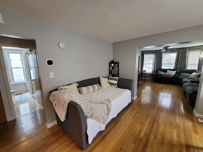 Photo - 100-102 Mountain Ave Unit 1