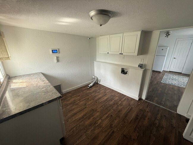 Photo - 901 S Kalamazoo Ave