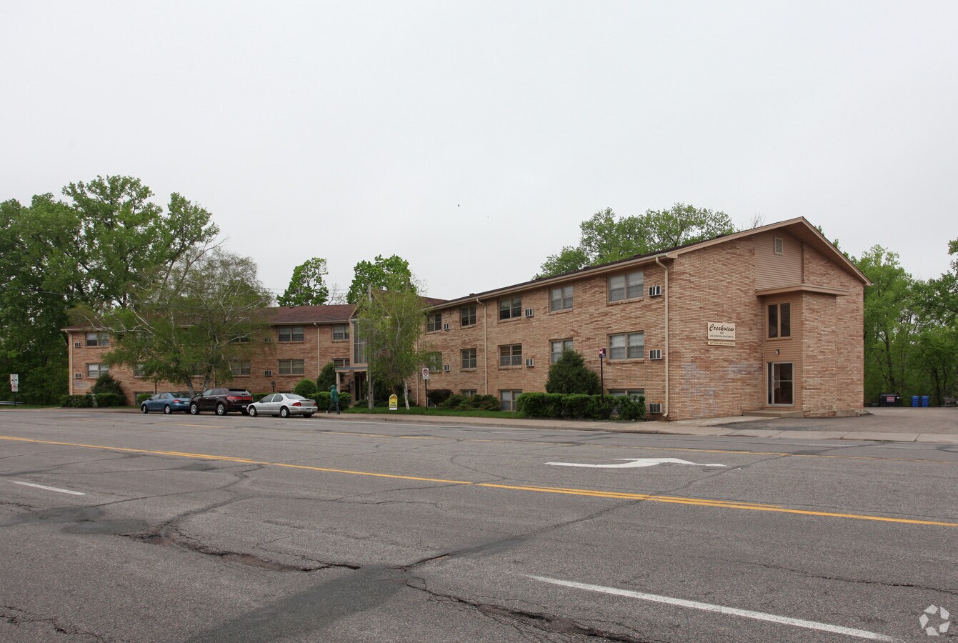 Creekview Apartments - Creekview Apartments