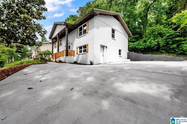 Building Photo - 917 S Forrest Dr Rental