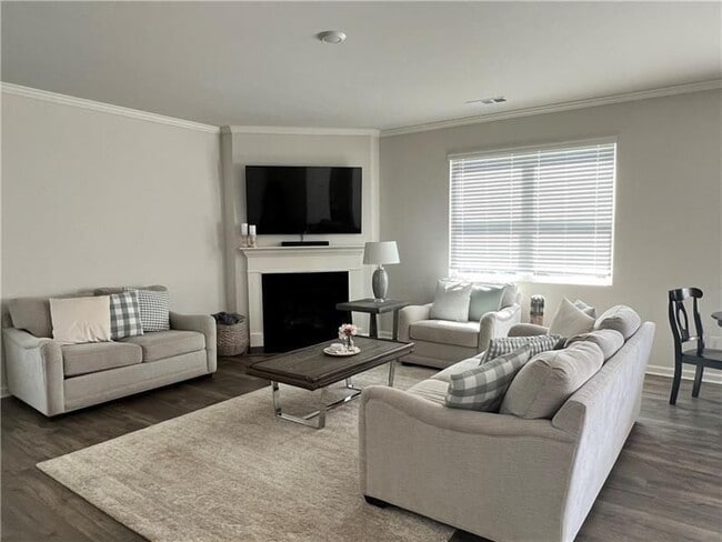 Photo - 167 Fernbrook Trl