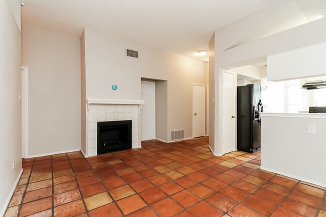 Photo - 1424 Horncastle St