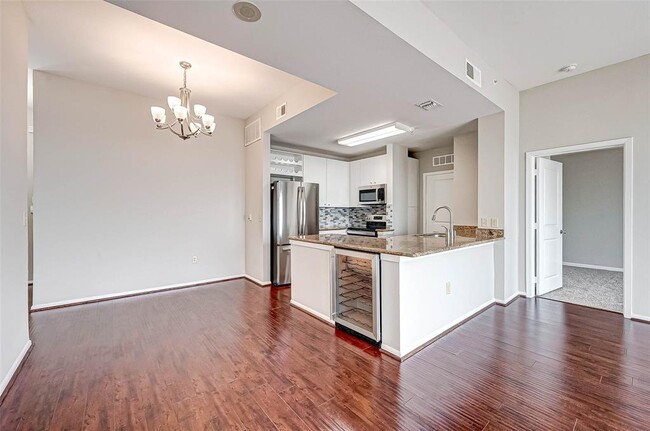 Photo - 3505 Sage Rd Unidad 2106 Rental