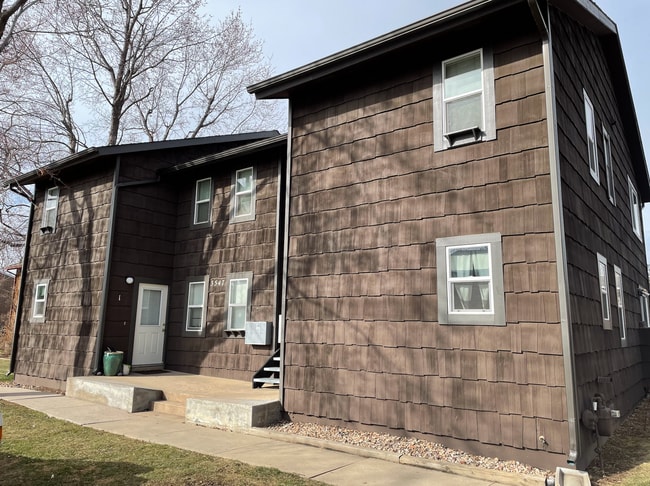 Building Photo - 3547 Nottingham Ct Unit #1