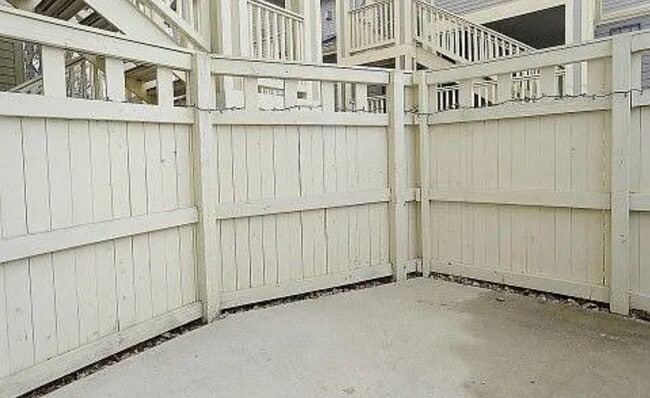 Photo - 1610 Ames Ct