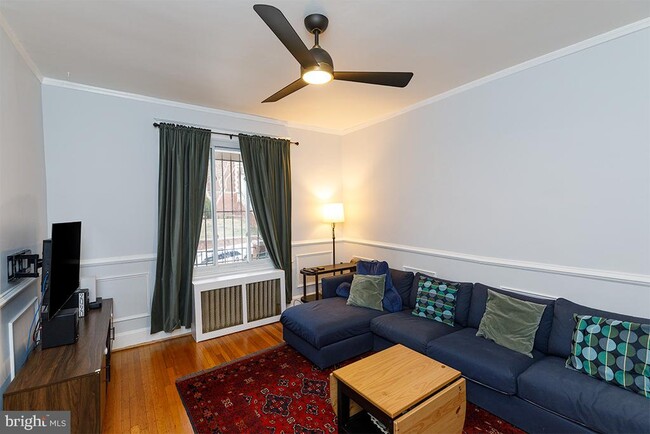 Photo - 1113 Clifton St NW