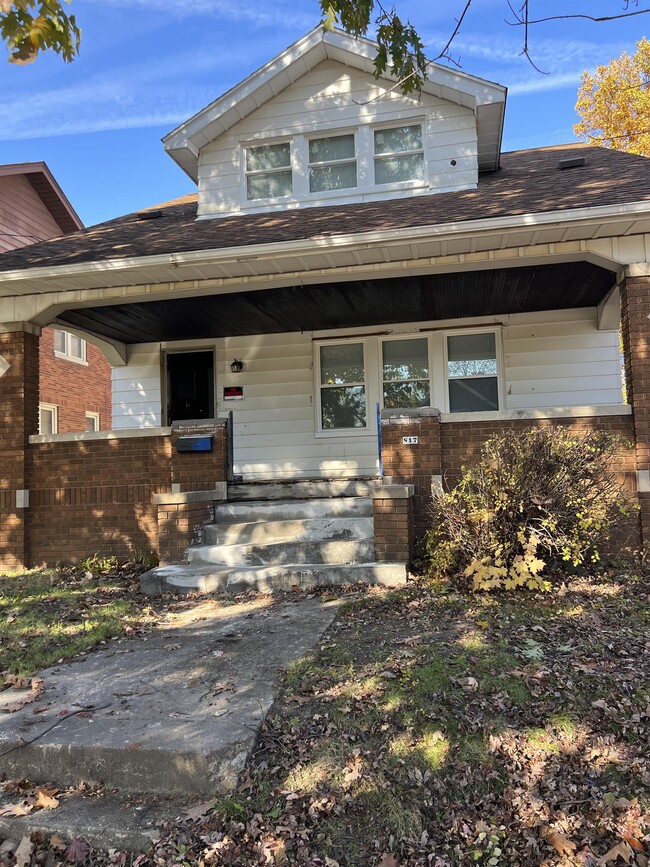 Photo - 817 E Nebraska Ave House