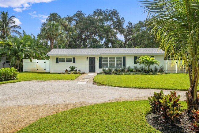 2706 10th Ave