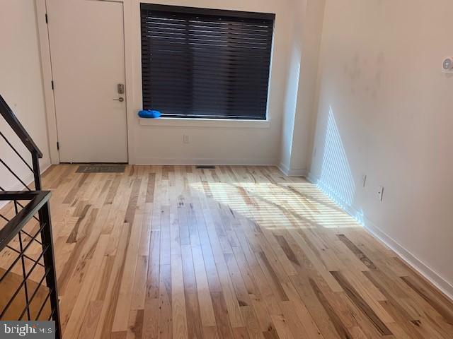 Building Photo - 1325 S Myrtlewood St Rental