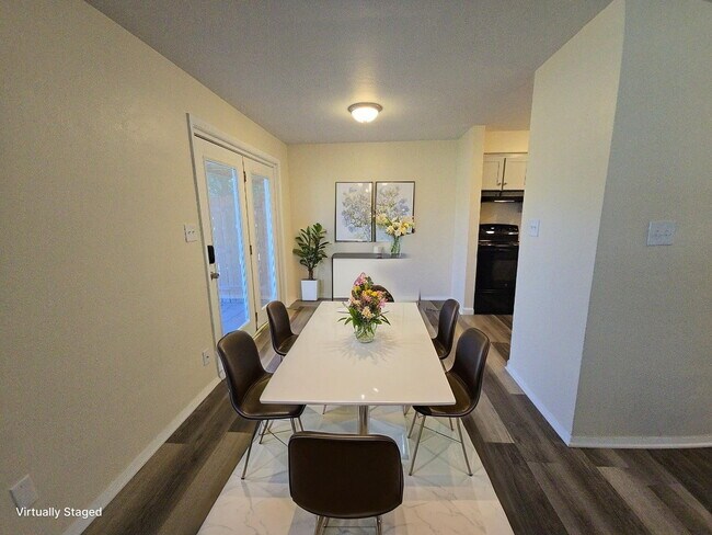 Photo - 1005 E Pearl St Unit B