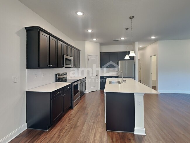 Photo - 6102 Little Blf Cir