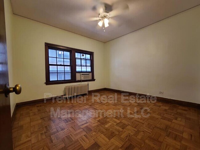 Photo - 963 Logan St Unit 19